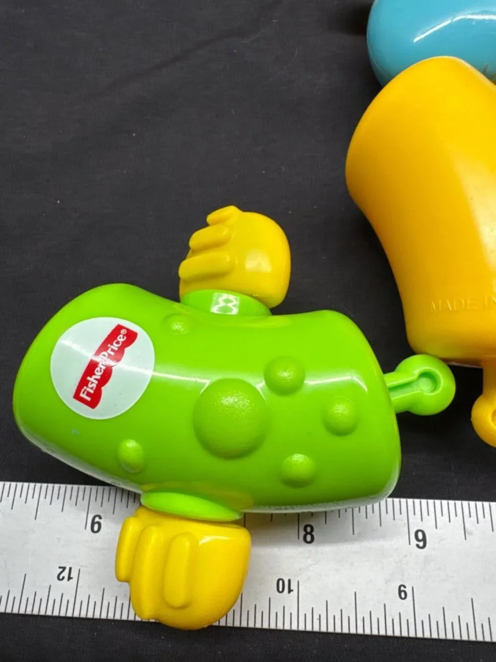 Fisher-Price 2011 Baby Click Clack Caterpillar Colorful Rattle Toy For Sensory P
